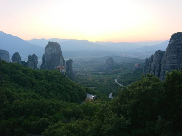 Naplemente Meteoráknál, Görögország