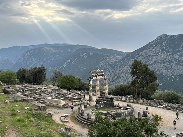 Athéna szentélye, Delphoi, Görögország