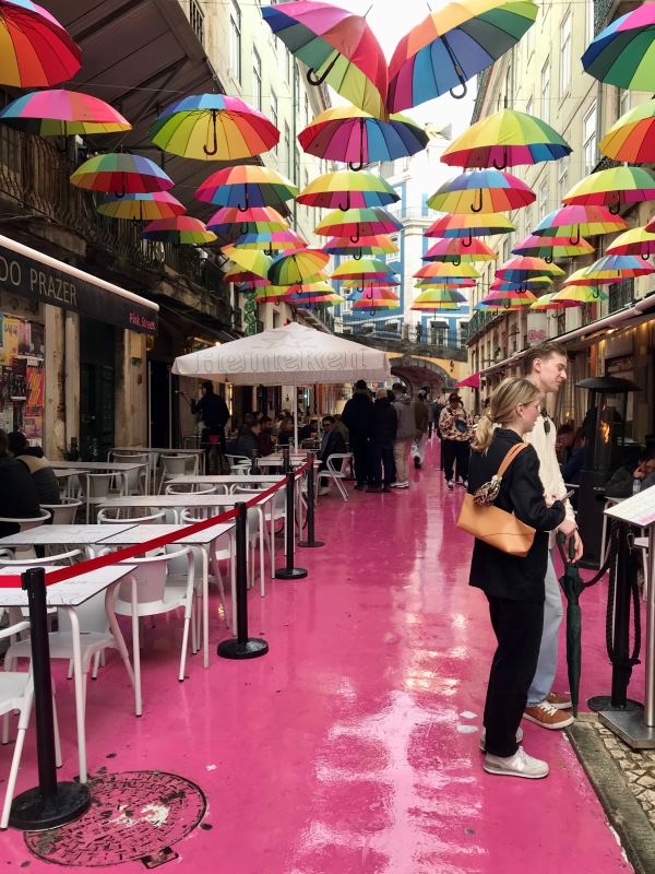 Pink street, pink utcsa Lisszabon, Portugália