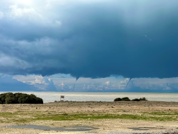 Víztölcsérek Antalyai-öböl felett Törökországban